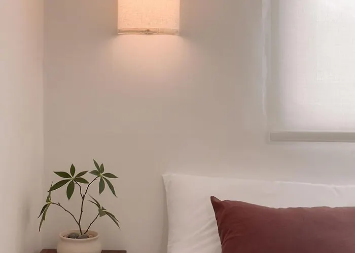 Sui Sinchon, 5 Minutes To Sinchon Station, 8 Minutes To Hongik University, 2br, Maximum 4 People Seúl