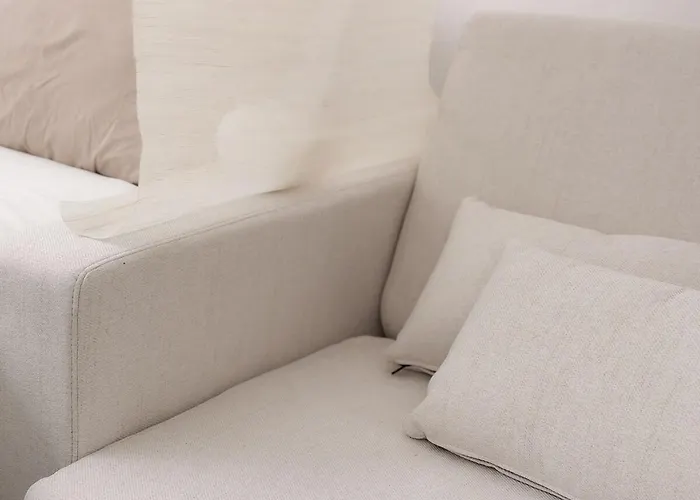 Sui Sinchon, 5 Minutes To Sinchon Station, 8 Minutes To Hongik University, 2br, Maximum 4 People Villa *