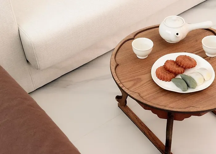 Villa Sui Sinchon, 5 Minutes To Sinchon Station, 8 Minutes To Hongik University, 2br, Maximum 4 People